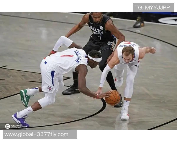 NBA篮网对快船精彩对决直播全程回顾与分析 NBA篮网对快船精彩对决直播全程回顾与分析